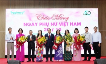 Lễ Mít tinh chào mừng ngày Phụ nữ Việt Nam 20-10